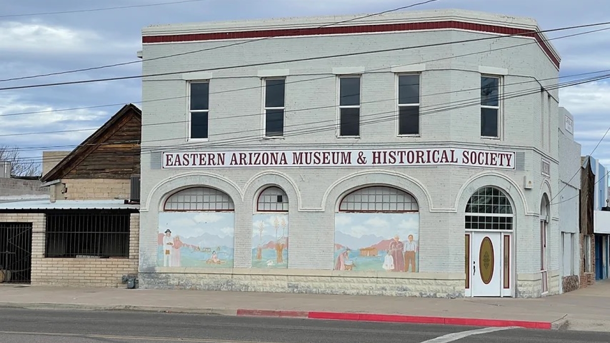 Exterior of the Eastern Arizona Museum.